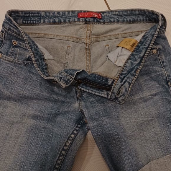 4/$40 Long Cut-off Jean Shorts - Size 9 (Large) - Picture 4 of 8